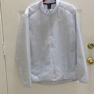Nike men’s lightweight insulated running under jacket.